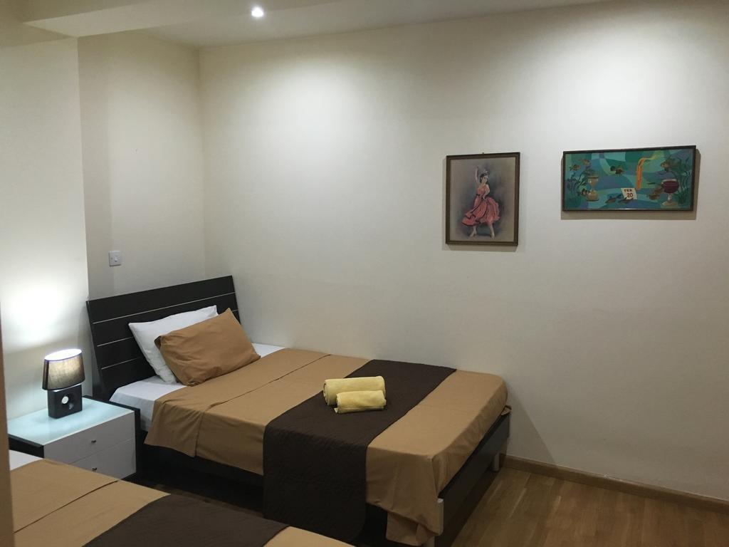 Ithaki Phinikoudes Apartment No. 205 拉纳卡 外观 照片